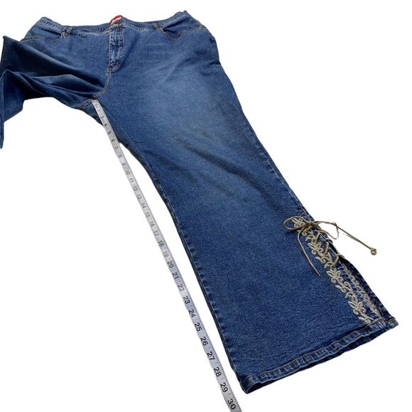 Vintage 80s 90s Boho Super High Rise Embroidered Leather Laces Hem Jeans Sz 22 - Picture 9 of 12